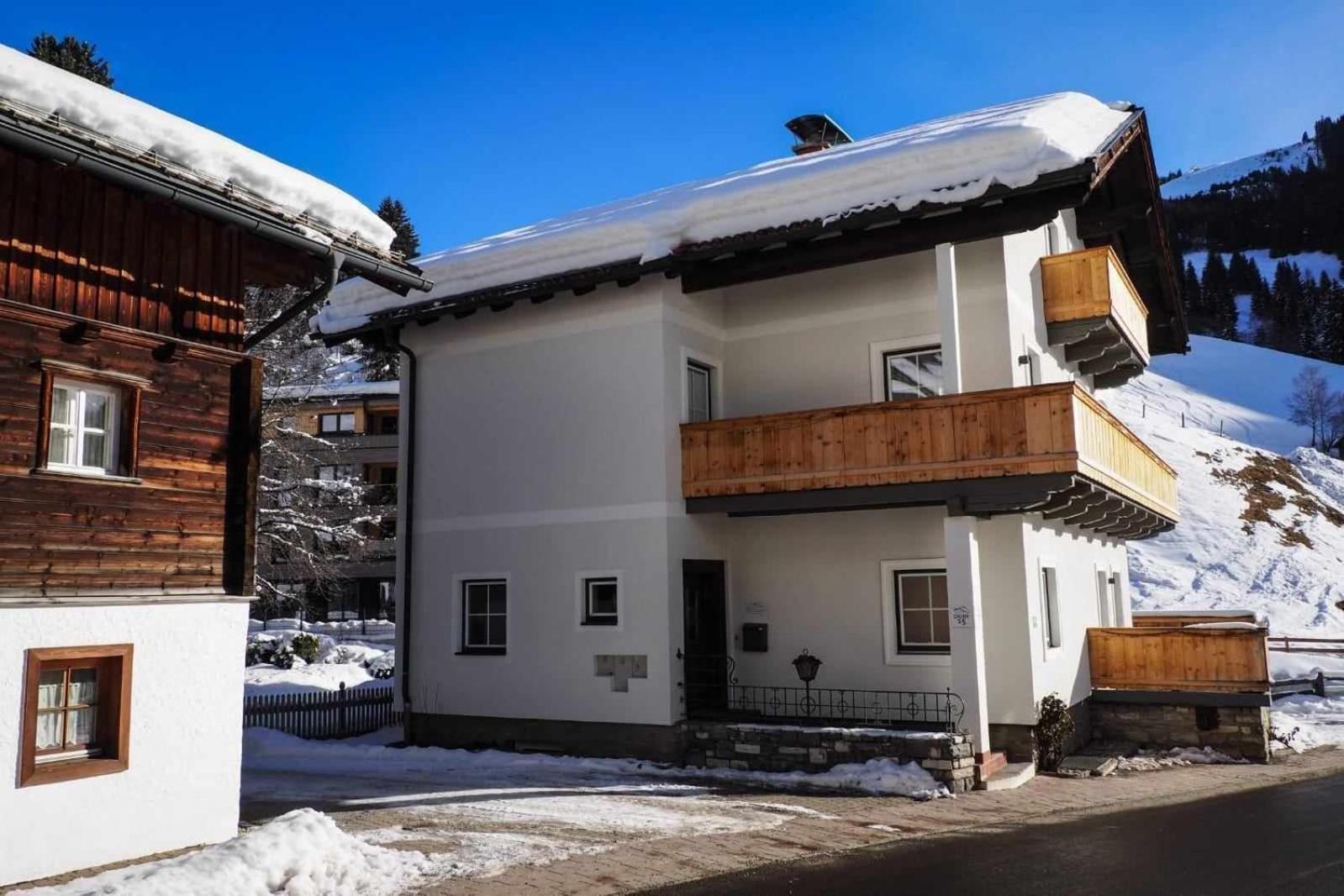 Leni'S Mountain Appartements Dienten am Hochkoenig Exterior photo